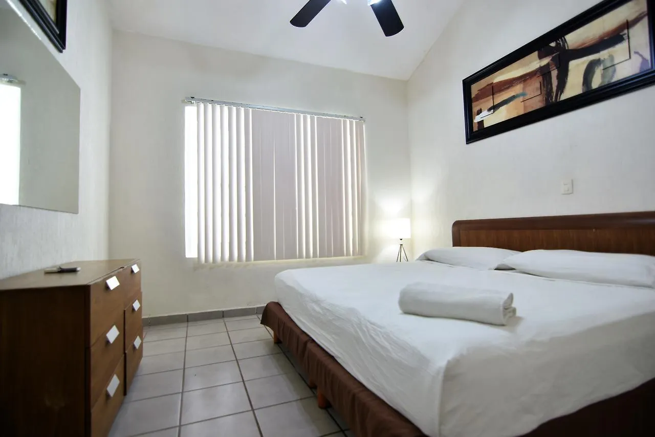 Tulipanes Cancun Villa
