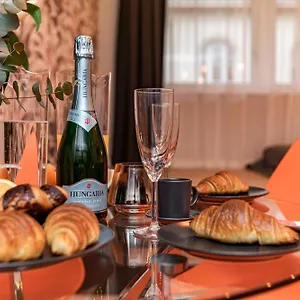 Luxury Tropical At Apartamento Budapest