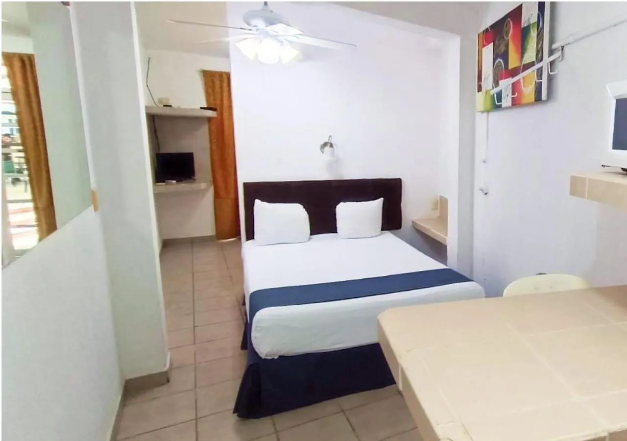 Tulipanes Cancun Villa