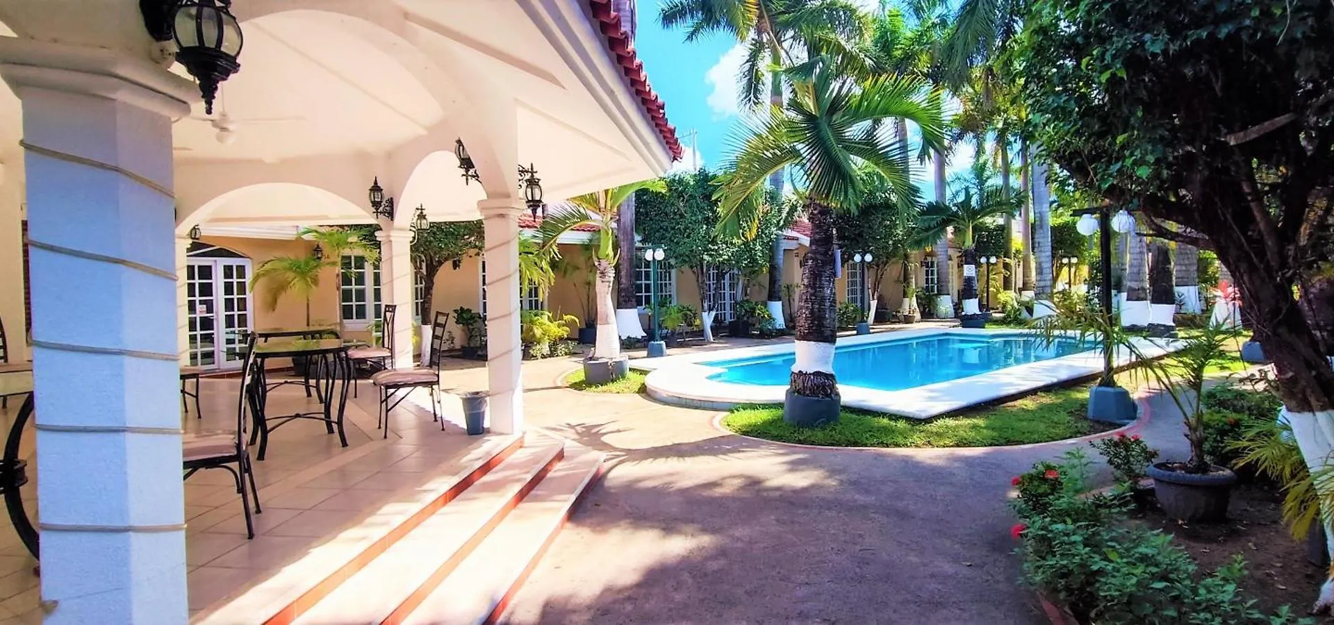 Tulipanes Cancún 0*,